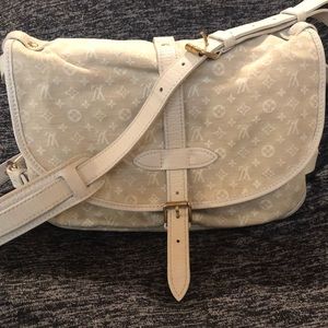 Louis Vuitton Mini Lin Saumur Dune